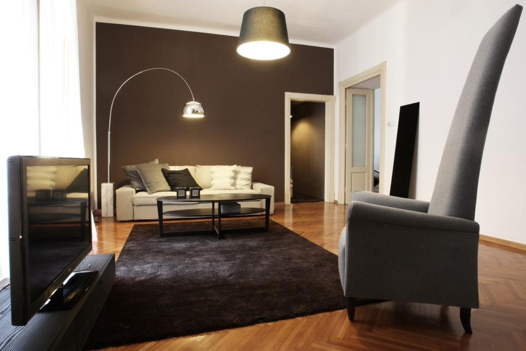 Valsabbion City Suite Pula Exteriör bild