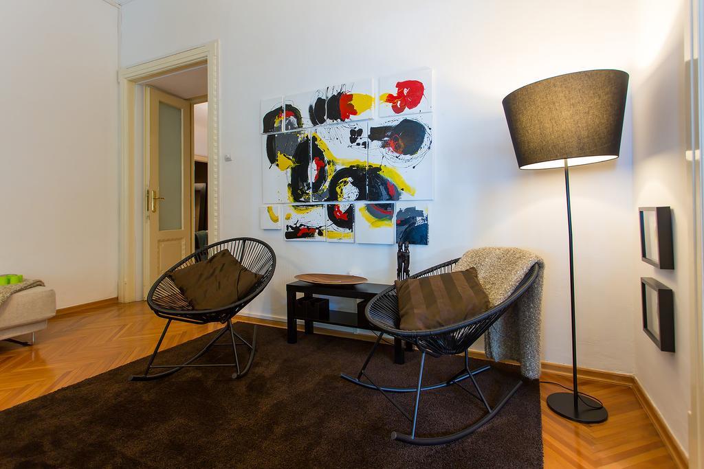 Valsabbion City Suite Pula Exteriör bild