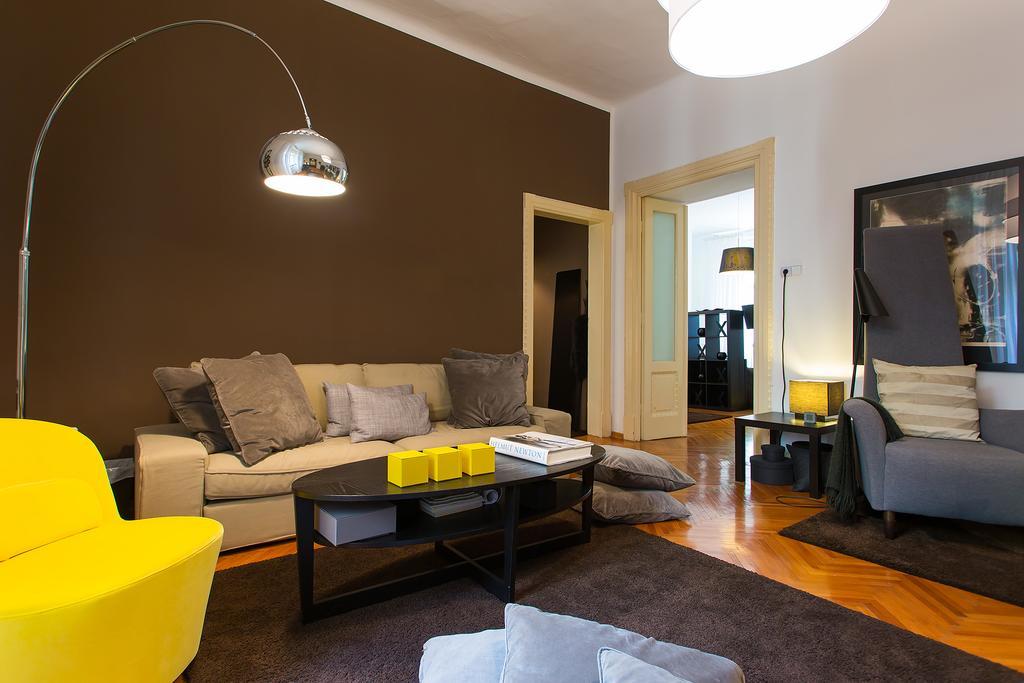Valsabbion City Suite Pula Exteriör bild