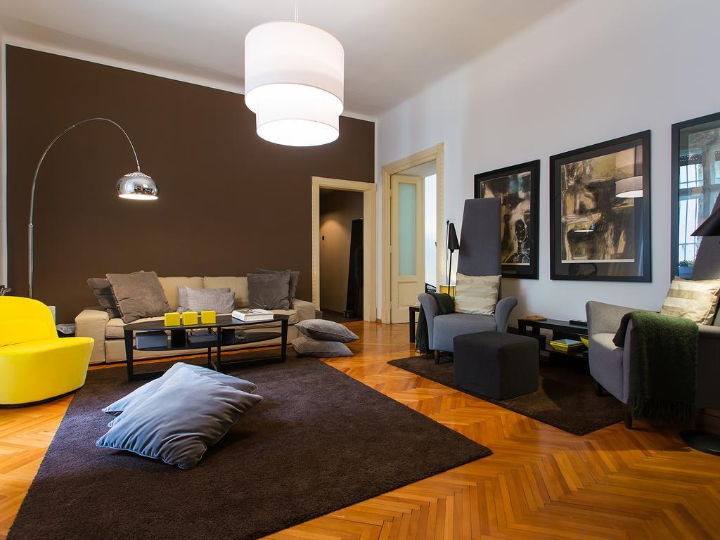 Valsabbion City Suite Pula Exteriör bild
