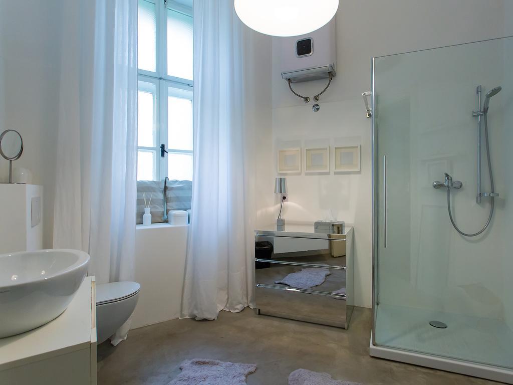 Valsabbion City Suite Pula Exteriör bild